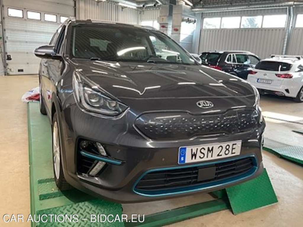 Kia Niro 64 kWh Advance Plus Tech Paket Taklucka Skinn Navi !SOMETHING WRONG WITH AC & NO SUMMER TIRES!