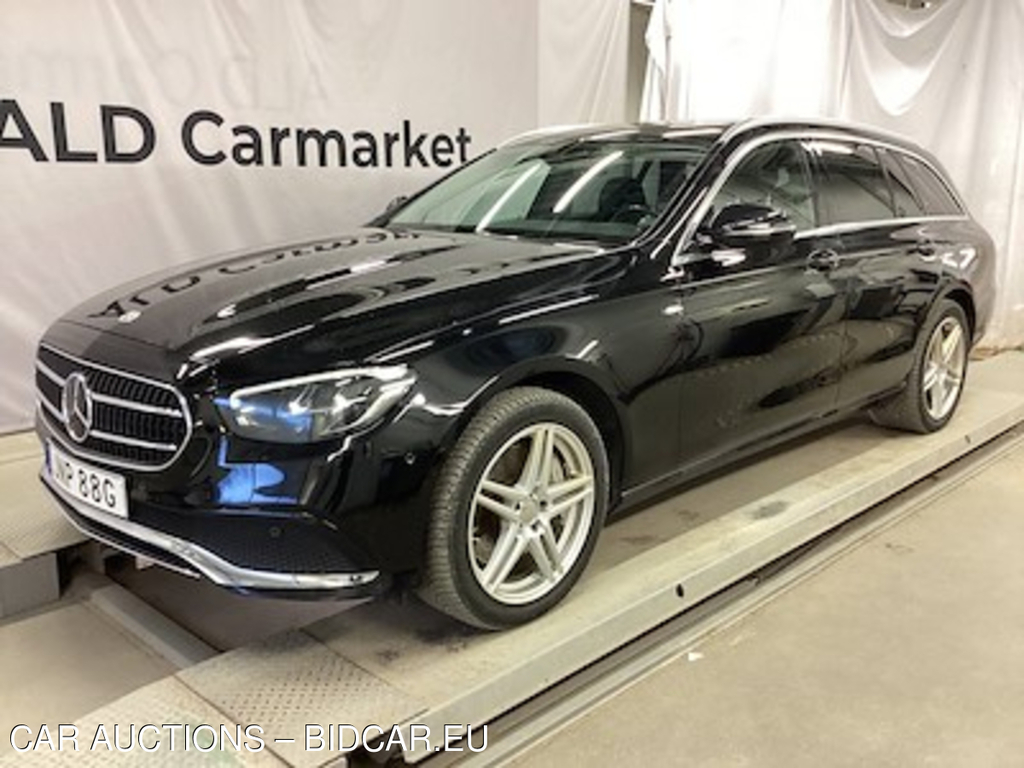 Mercedes-Benz E 300 T DE 4matic Se Edition Wiidescreen Drag Varmare Kamera Navi