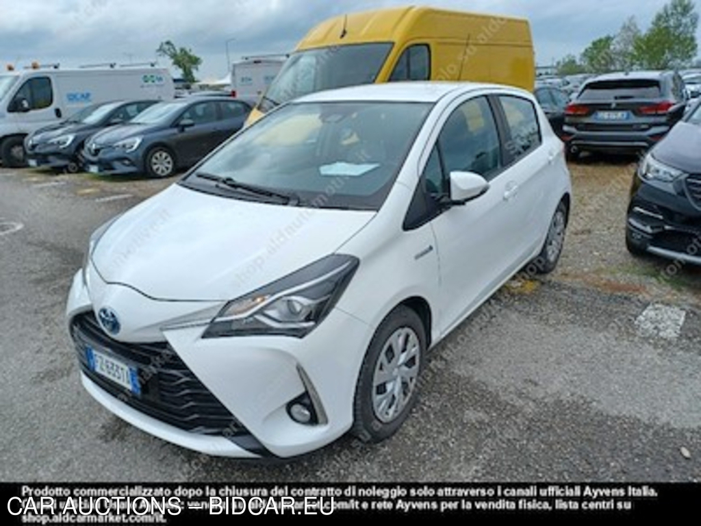 Toyota yaris LP 1.5 hybrid business -