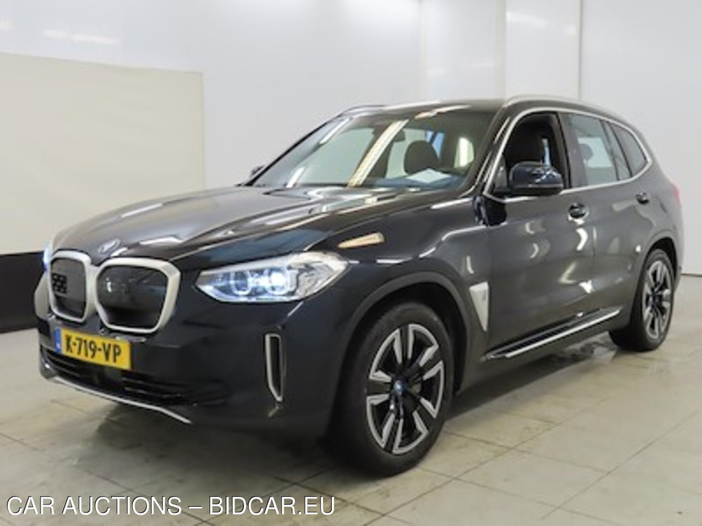 BMW Ix3 80kWh Executive 5d