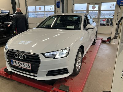 Audi A4 35 TDI 150 S TRONIC SEDAN 4d UA!
