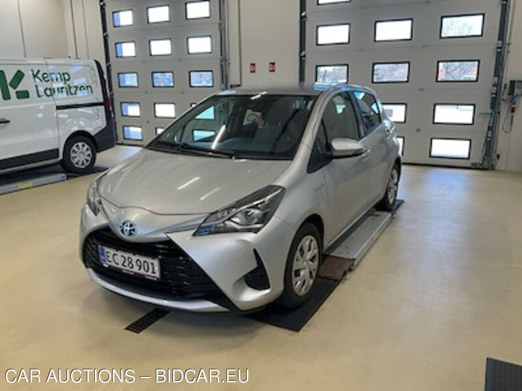 Toyota YARIS 1,5 Hybrid 73 HK e-CVT H2 UA!