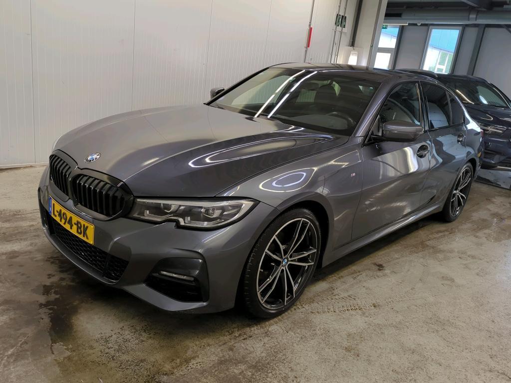 BMW 318 iA 115kW sedan, 2021