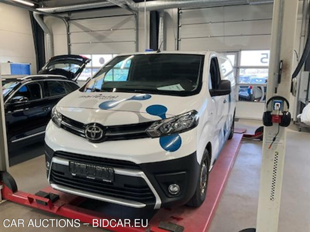 Toyota Proace 1.5d 120hp Mwb Comfort Master UA!