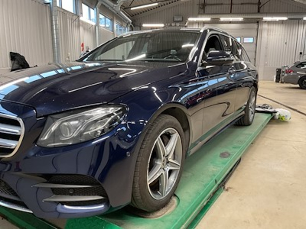 Mercedes-Benz E-Klass 300de T AMG-Line Premiumpkt Drag Kamera