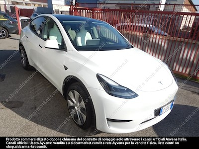Tesla model Y 50 kwh rwd -