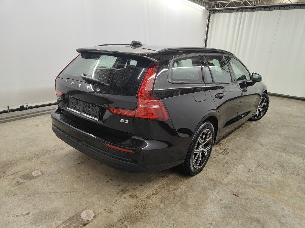 Volvo V60 - 2022 V60 2.0 B3 MHE ESSENTIAL DCT, 2023