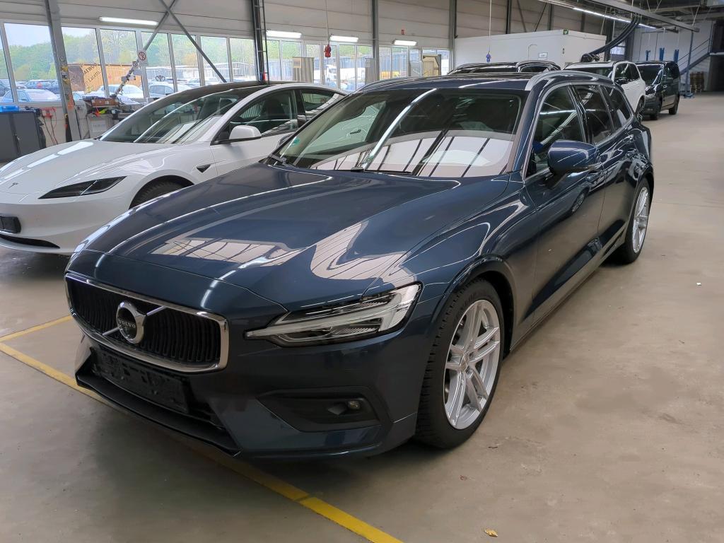 Volvo V60 B4 D GEARTRONIC Momentum Pro, 2021