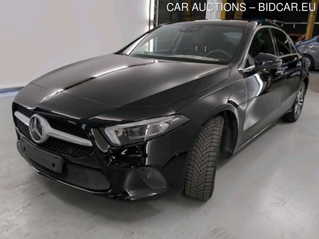 Mercedes-Benz A-class limousine 1.3 A 250 E BUSINESS SOLUTION DCT Plus