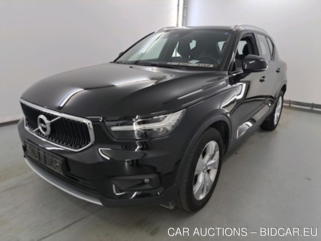Volvo XC40 1.5 T2 MOMENTUM PRO