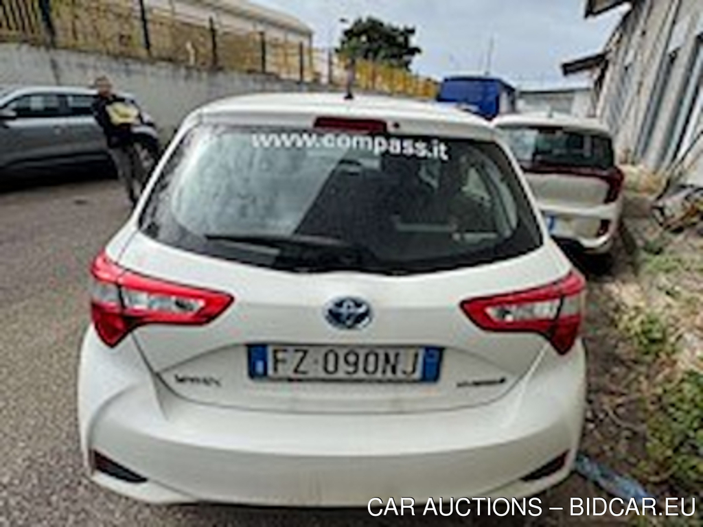 Toyota yaris 1.5 hybrid business hatchback -