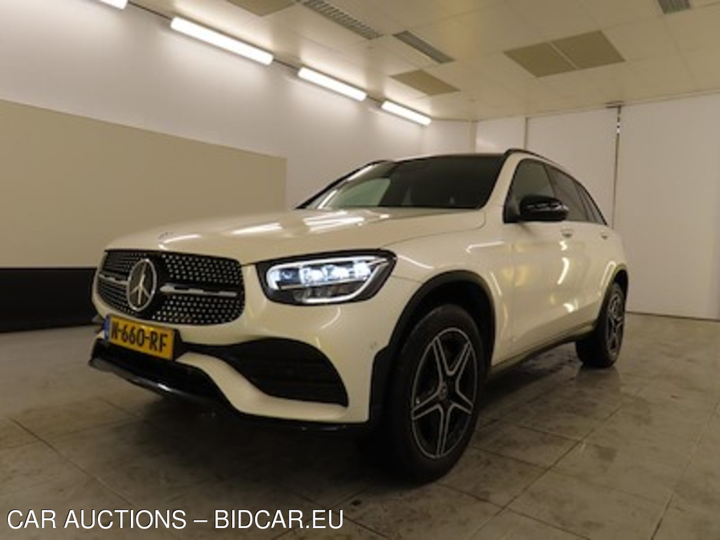 Mercedes-Benz GLC GLC 300e 4MATIC Business Solution AMG 5d