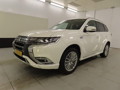 Mitsubishi Outlander PHEV Pure+ 5d
