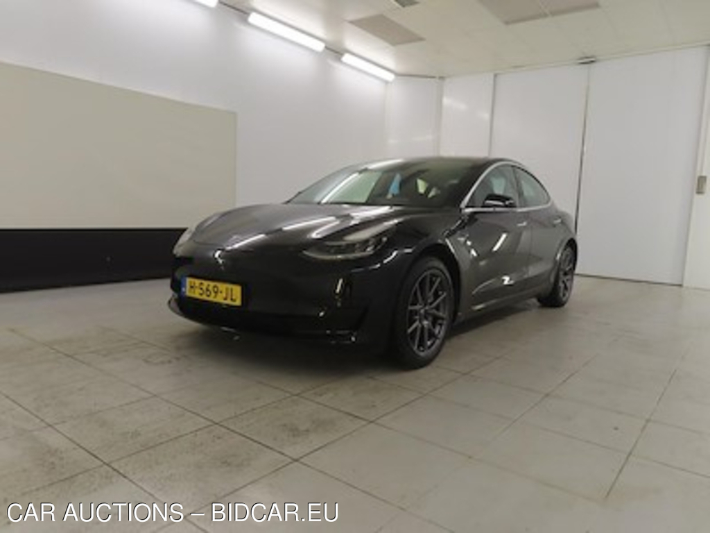 Tesla Model 3 Standard Range Plus RWD 4d