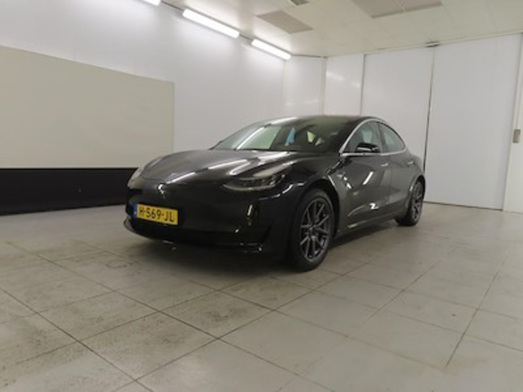 Tesla Model 3 Standard Range Plus RWD 4d