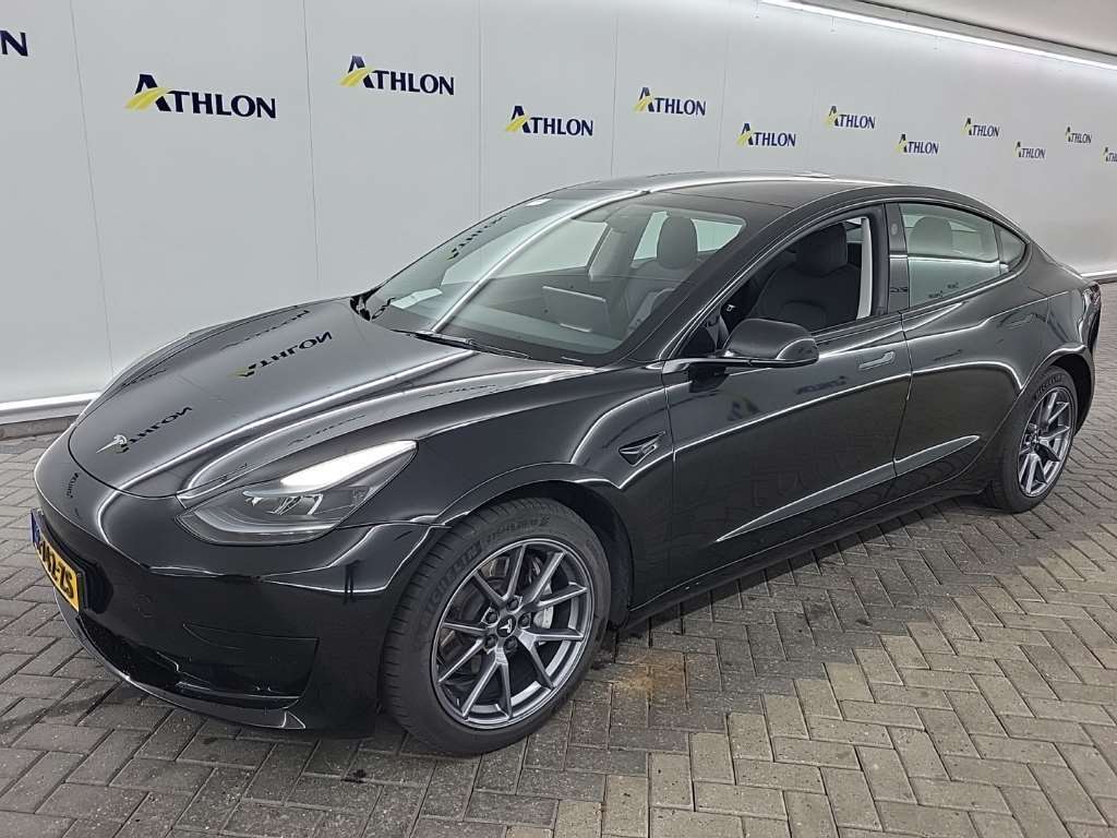 Tesla Model 3 RWD 4D 239KW, 2022