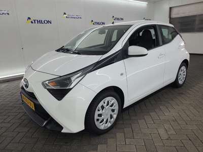 Toyota Aygo 1.0 VVT-I X-PLAY 5D 53KW, 2021