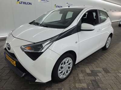 Toyota Aygo 1.0 VVT-I X-PLAY 5D 53KW, 2021