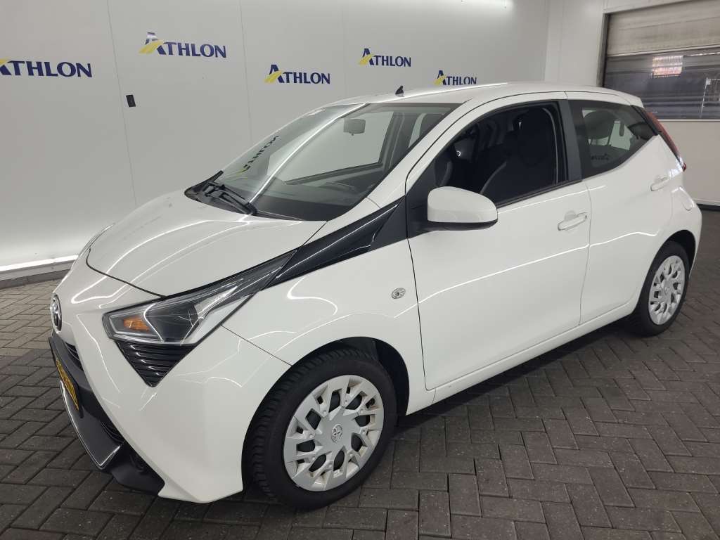 Toyota Aygo 1.0 VVT-I X-PLAY 5D 53KW, 2021