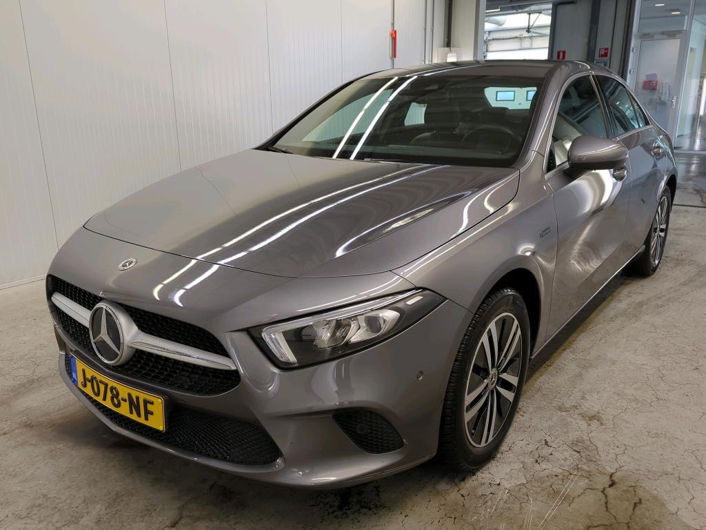 Mercedes-Benz A250 e 1.3 160kW Bus.Sol. Luxury Limited sedan DCT, 2020