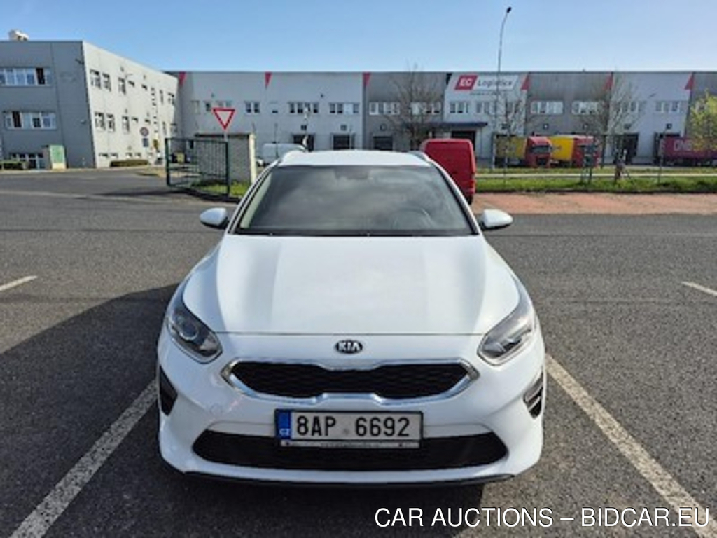 Kia Ceed 1.6 CRDi 100kW MHEV Fresh SW