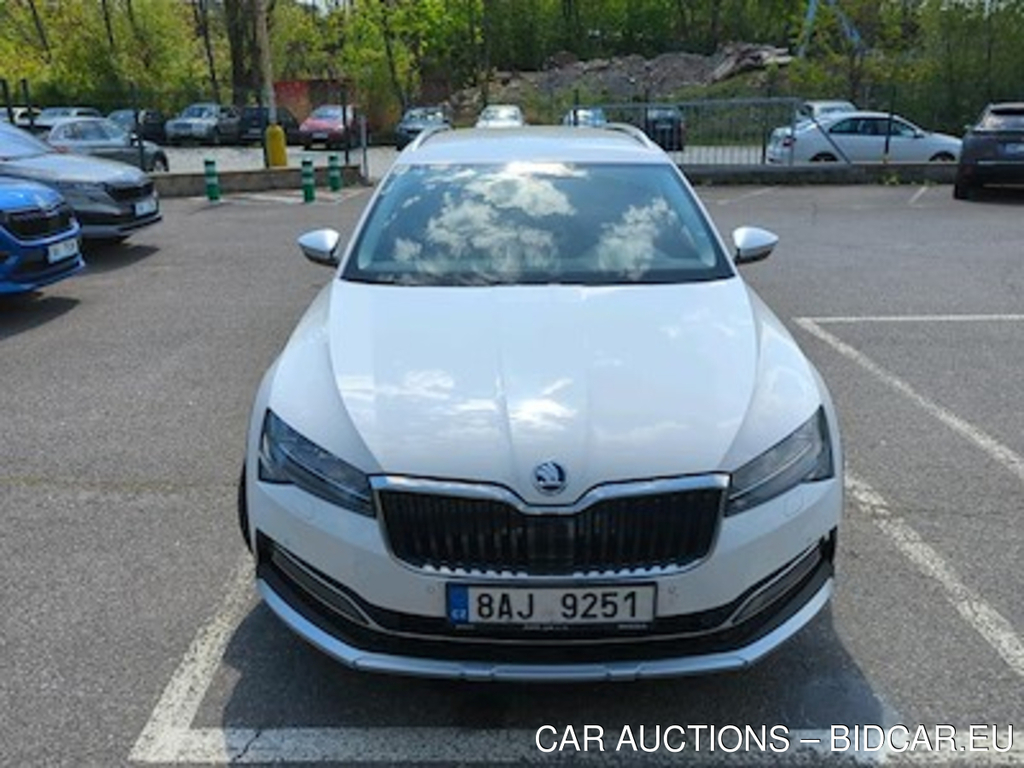 Skoda Superb 2.0 TDI 140kW Scout Combi 4x4 DSG