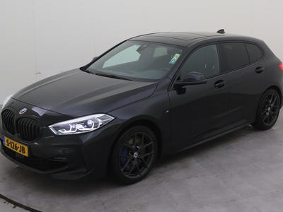 BMW 1-SERIE 118I 136PK INTRODUCTION EDITION HIFI M SPORT PARK PANO TREKHAAK, 2023