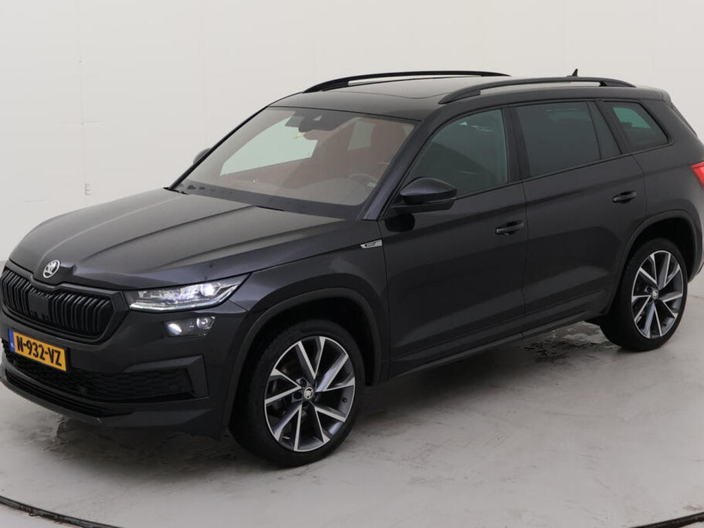 Skoda Kodiaq 1.5 TSI 150PK DSG SPORTLINE BNS+ COMFORT FUNCTIE NAVI TREKHAAK, 2022