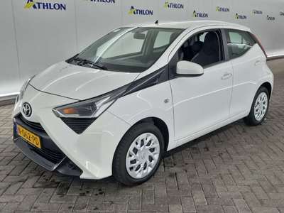 Toyota Aygo 1.0 VVT-I X-PLAY 5D 53KW, 2021