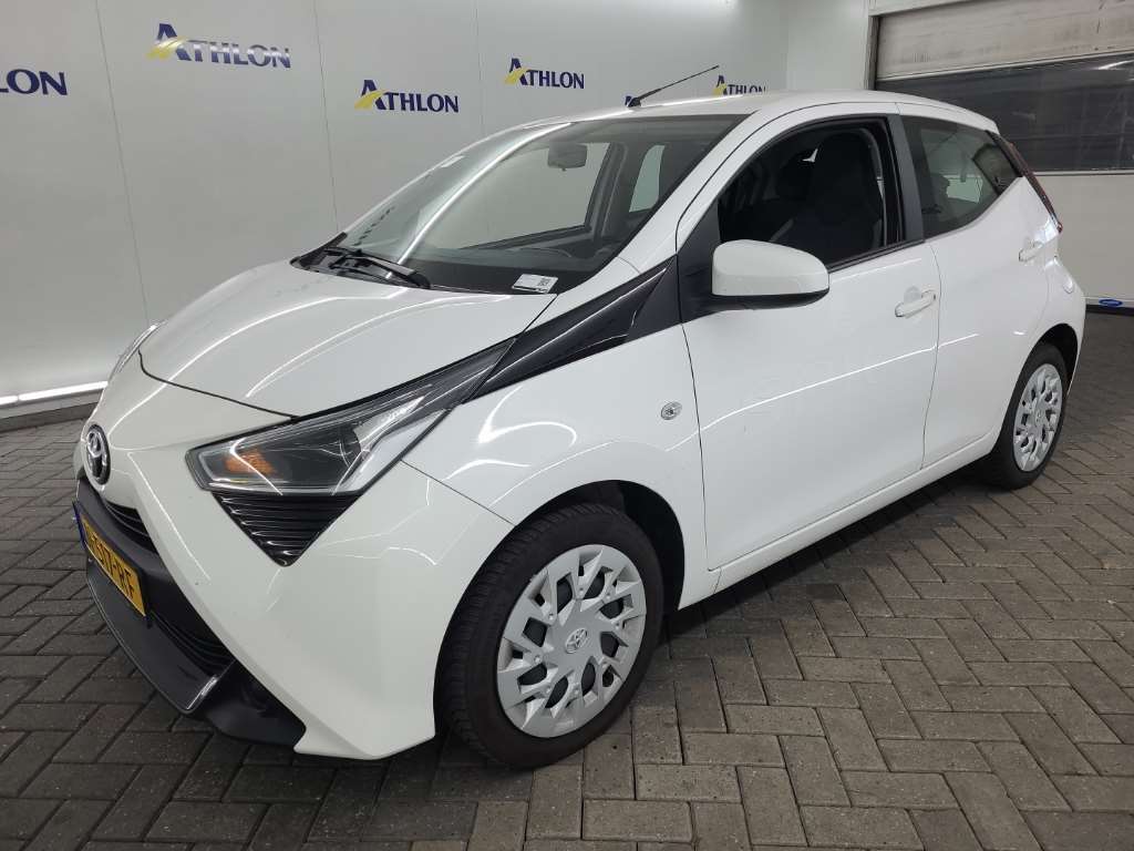 Toyota Aygo 1.0 VVT-I X-PLAY 5D 53KW, 2021