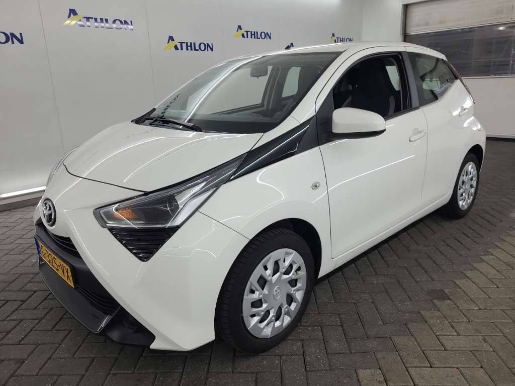 Toyota Aygo 1.0 VVT-I X-PLAY X-SHIFT 5D 53KW, 2020