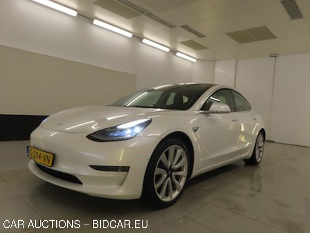 Tesla Model 3 Long Range Dual Motor AWD 4d
