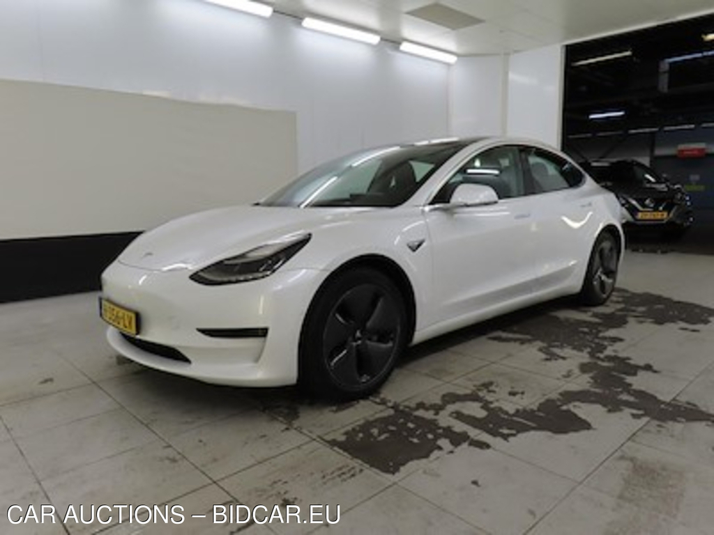 Tesla Model 3 Standard Range Plus RWD 4d