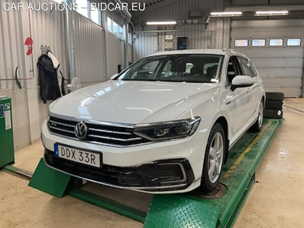 Volkswagen Passat GTE Executive Drag Paket Cockpit Varmare Navi