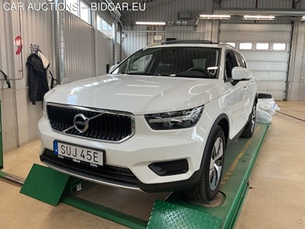 Volvo XC40 T5 Recharge Momentum Panorama Drag