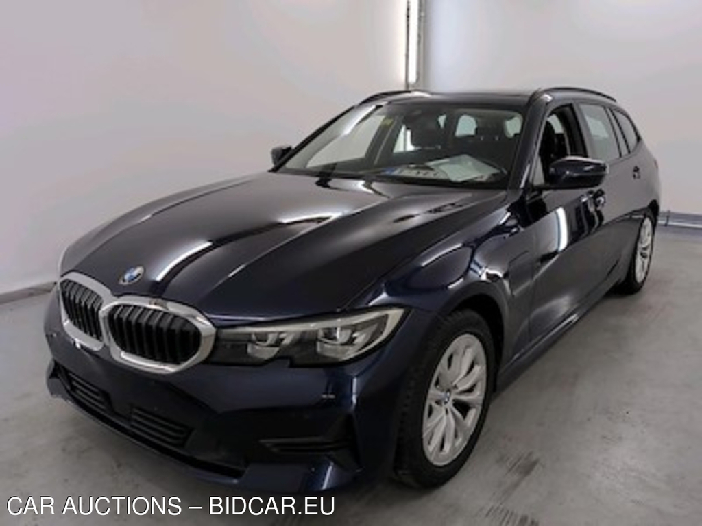 BMW 3 touring - 2019 330eA PHEV Business Plus