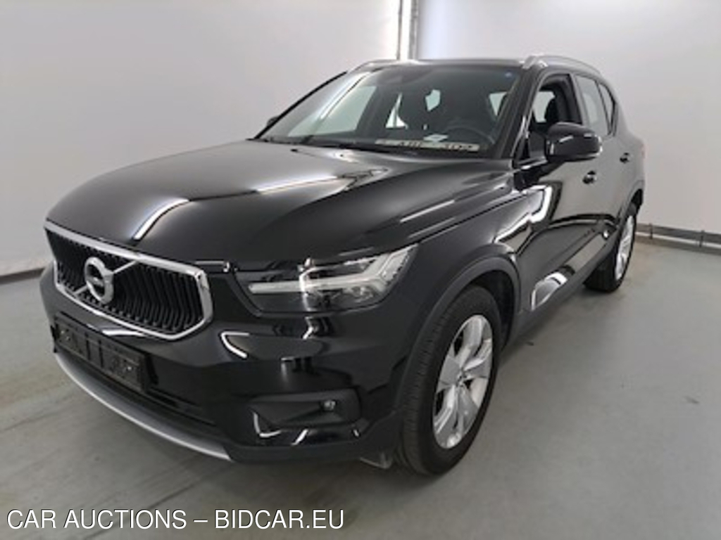Volvo XC40 1.5 T2 MOMENTUM PRO