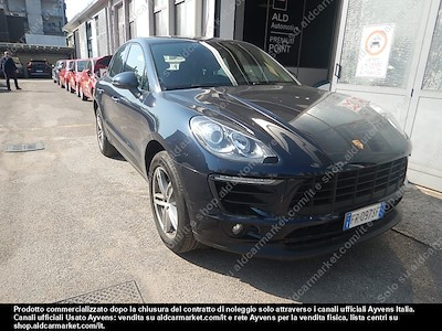 Porsche macan - sport utility vehicle -