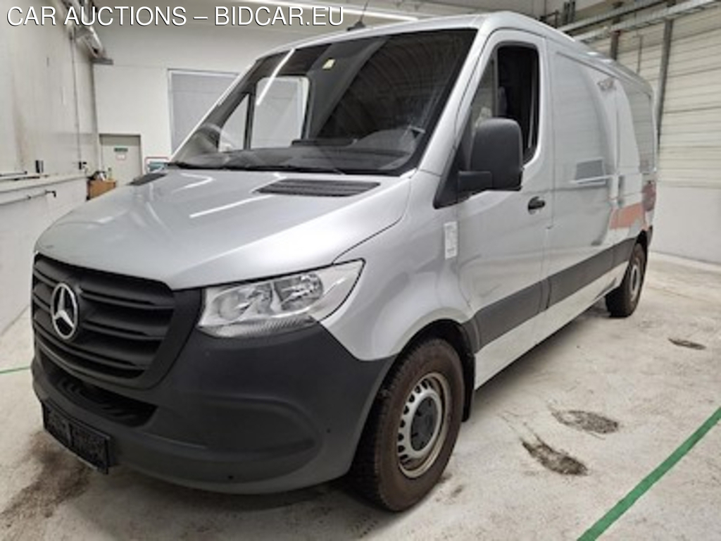 Mercedes-Benz Sprinter Kasten Standard 215 CDI A2 VA 3,2t 110KW
