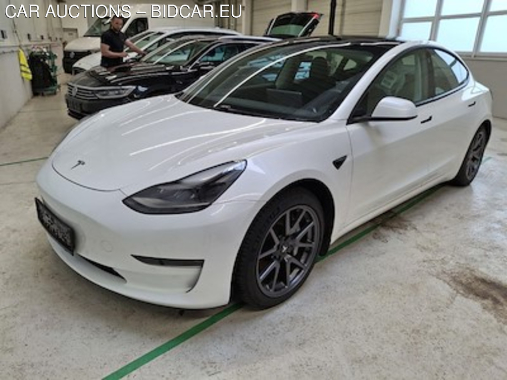 Tesla Model 3 Langstreckenbatterie Allradantrieb 153KW