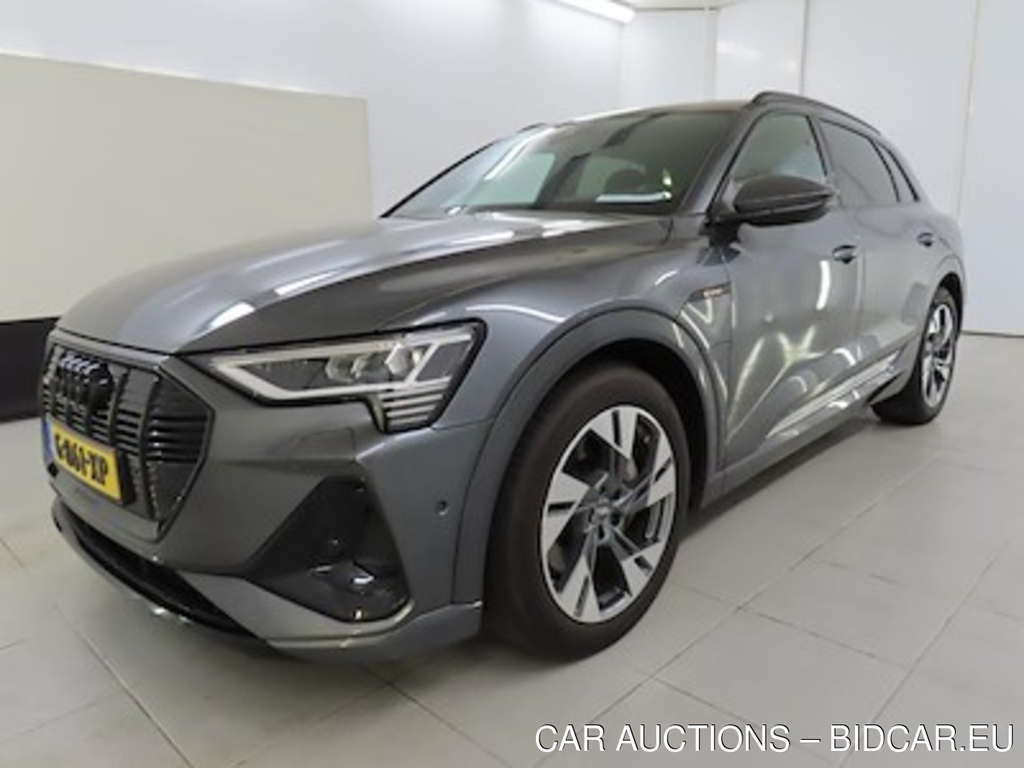 Audi E-tron 50 quattro launch edition black 5d