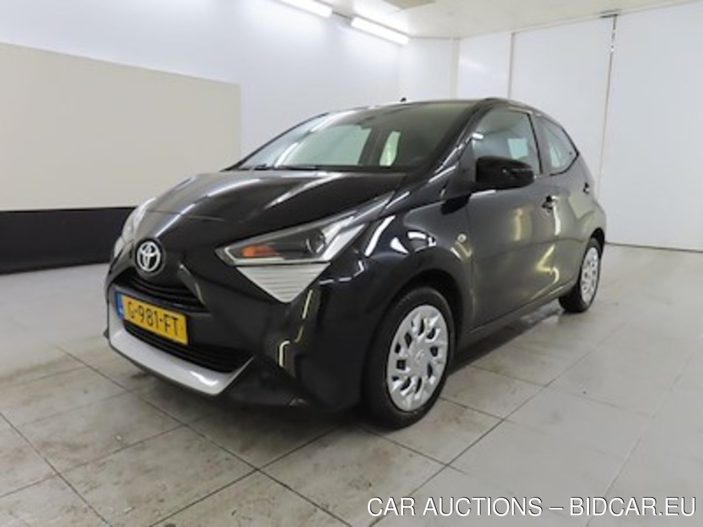 Toyota Aygo 1.0 VVT-i x-play 5d