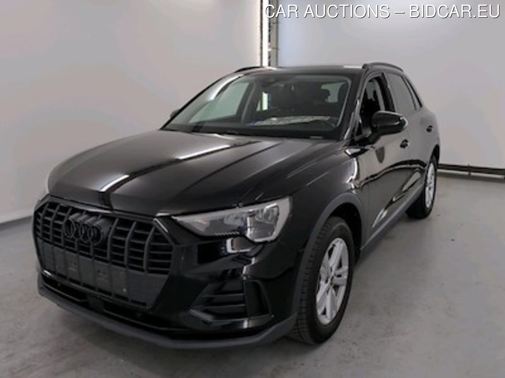 Audi Q3 1.4 45 TFSI E S TRONIC Business Plus
