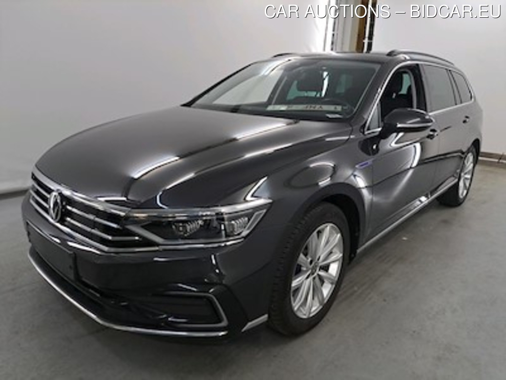 Volkswagen Passat variant 1.4 TSI MSQ VARIANT GTE BUSINESS
