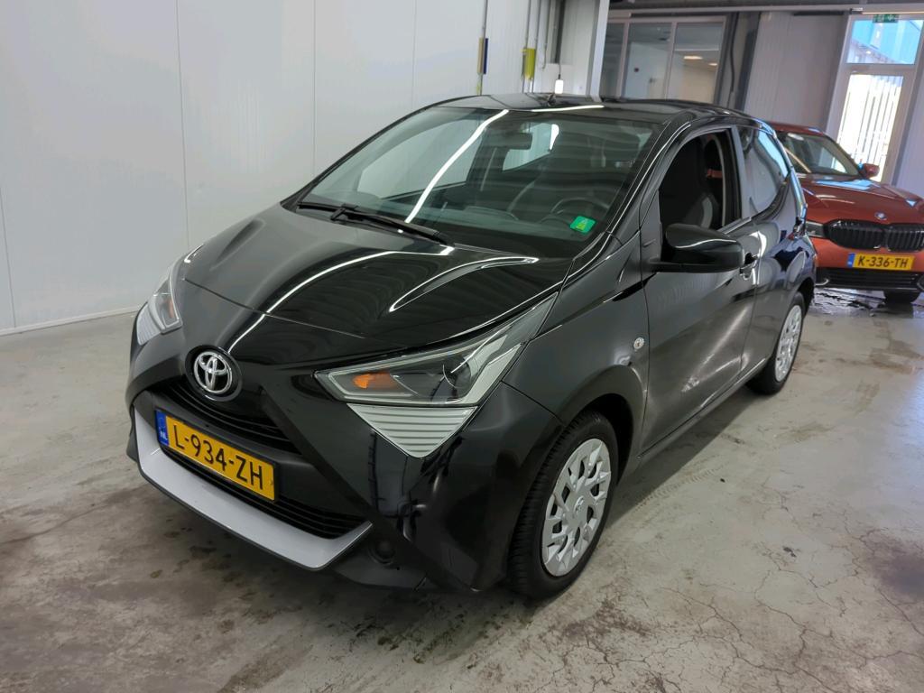 Toyota Aygo 1.0 VVT-i 53kW X-Play, 2021