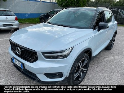 Volvo xc40 B4 awd geartronic r-design -