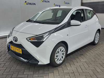 Toyota Aygo 1.0 VVT-I X-PLAY 5D 53KW, 2022