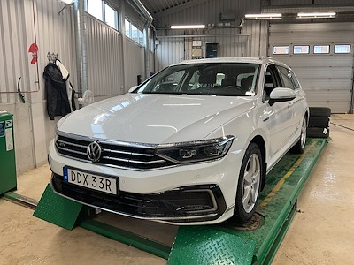 Volkswagen Passat GTE Executive Drag Paket Cockpit Varmare Navi