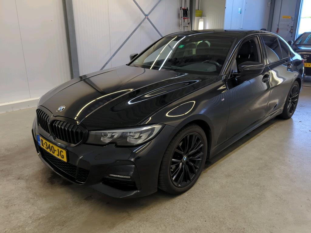 BMW 320 iA 135kW, 2021