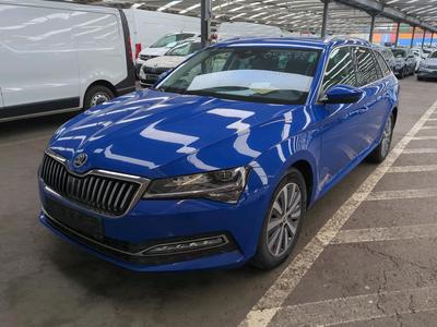 Skoda Superb COMBI 2.0 TDI DSG Premium Edition, 2021